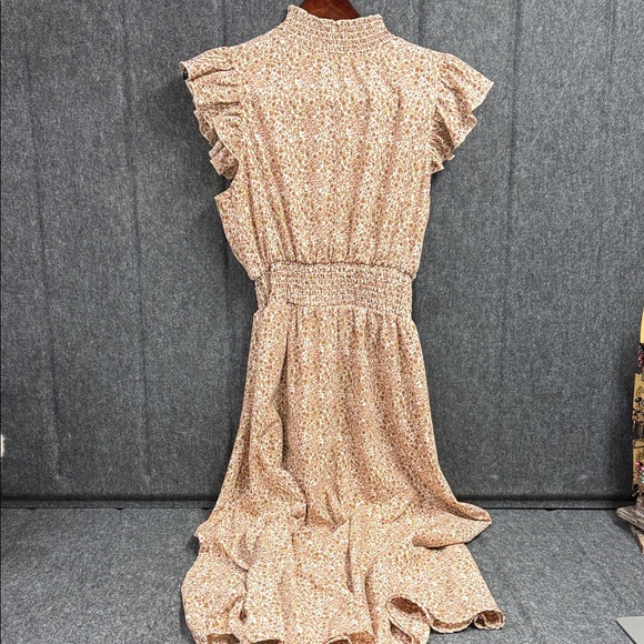 Faded Rose Dresses & Skirts - Floral Ruffle Sleeve Maxi Dress